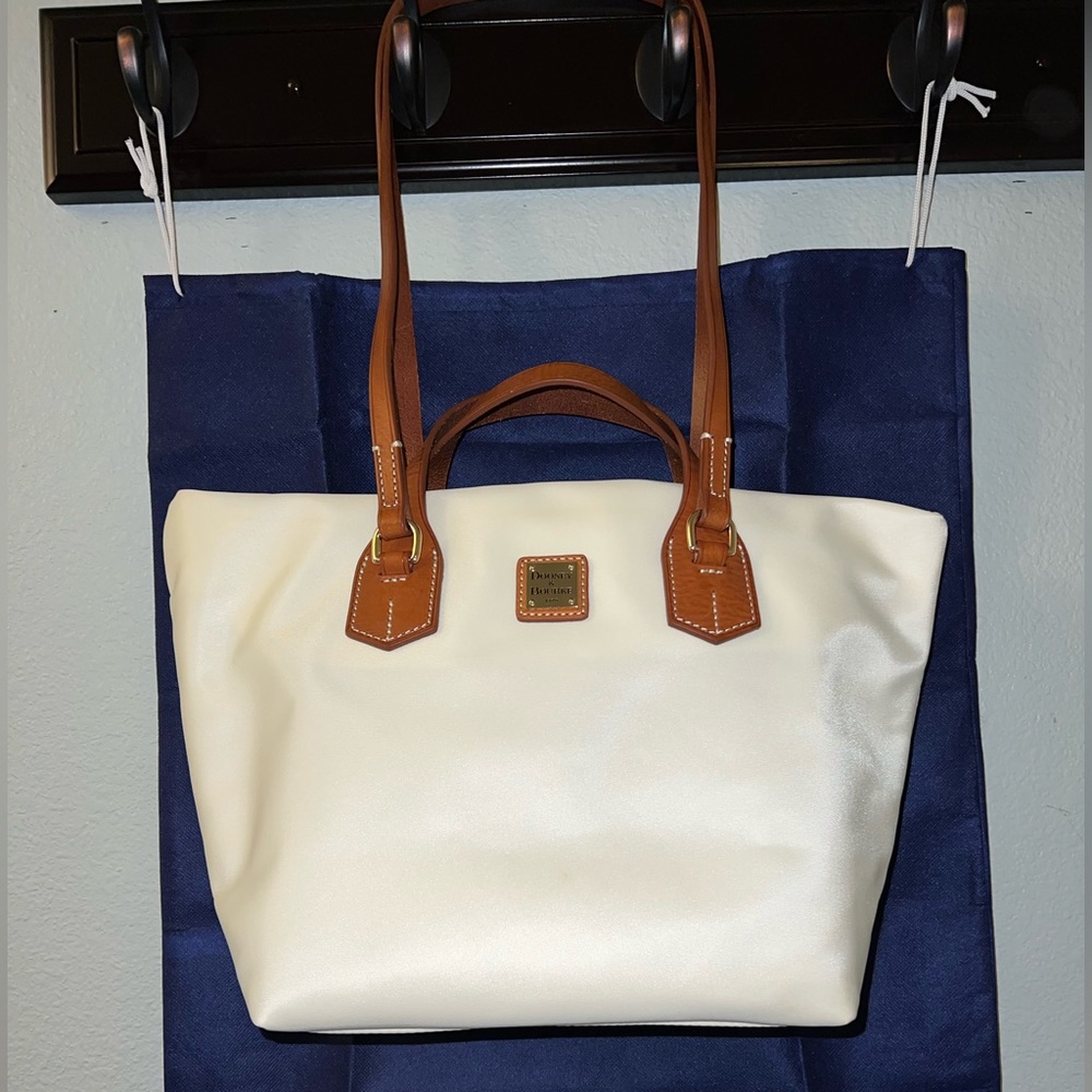 Dooney & Bourke Windham Extra Large Leighton Tote